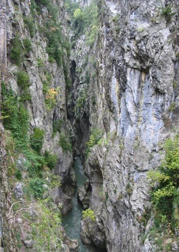 Gorge on the Rio de Isabena